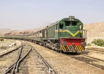 Pakistan: పాక్‌లో రైలు హైజాక్‌.. బందీలుగా 140మంది ప్రయాణికులు