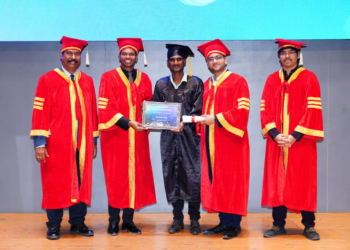 T-Hubలో మద్దూరి మురళీకృష్ణకు AI గ్రాడ్యుయేషన్ పట్టా ప్రదానం