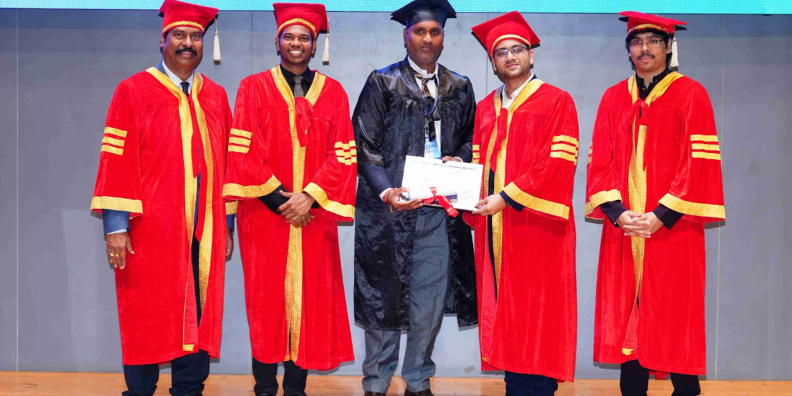 T-Hubలో పాకనాటి రామానంద్ మనేష్‌కు AI గ్రాడ్యుయేషన్ పట్టా ప్రధానం
