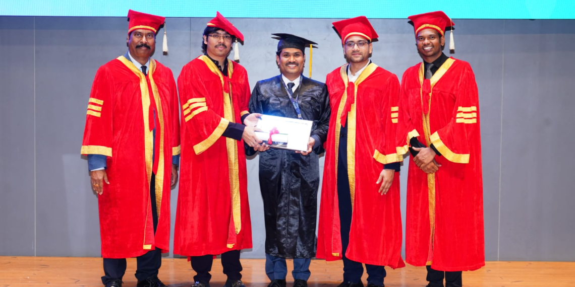 T-Hubలో విజయ్ జాక్కోజుకు AI గ్రాడ్యుయేషన్ పట్టా ప్రదానం