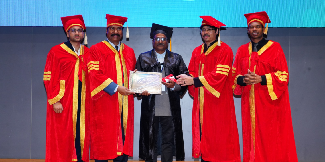 T-Hubలో రమణమూర్తి ధర్మానకు AI గ్రాడ్యుయేషన్ పట్టా ప్రధానం