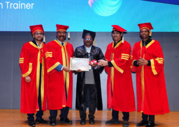 T-Hubలో రమణమూర్తి ధర్మానకు AI గ్రాడ్యుయేషన్ పట్టా ప్రధానం