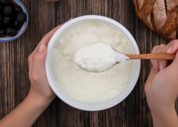 రోజూ భోజనం తర్వాత పెరుగు తింటే ఏం జరుగుతుందో తెలుసా?