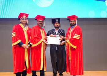 T-Hubలో శ్రీను బడావత్ కు AI గ్రాడ్యుయేషన్ పట్టా ప్రధానం