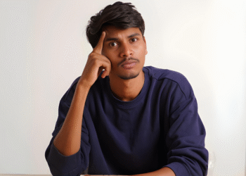 కాలేజ్ డ్రాపౌట్ నుంచి డిజిటల్ రివల్యూషనరీ: నవీన్ గోగు అసాధారణ ప్రయాణం