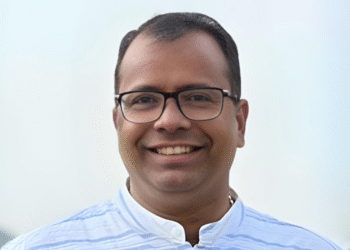 చిట్టీలతో భరోసా.. భీమాతో భద్రత! అనంతుల కిషోర్ కుమార్ ఆర్థిక మార్గదర్శనం