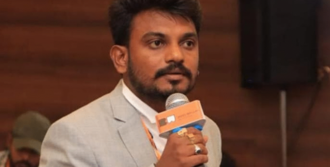 భీమా భరోసా.. డిజిటల్ దిక్సూచి.. డా. సందీప్ యాదవ్ బహుముఖ సేవ!