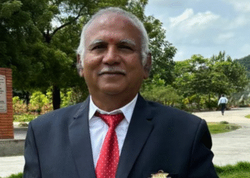 వంతెనల నిర్మాణ సారథి.. నేడు ఏఐ అభ్యాస విద్యార్థి!