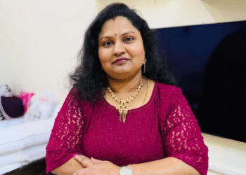 ఆశయానికి అండగా కుటుంబం.. ఏఐతో గృహిణి విజయ ప్రస్థానం!