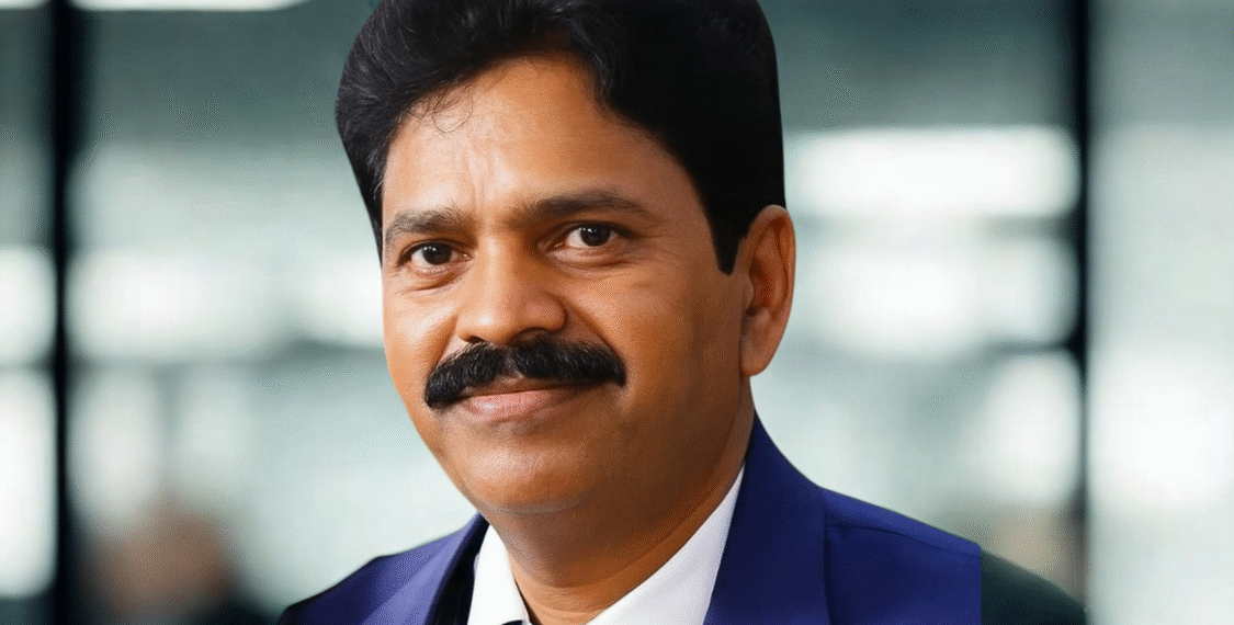 పగలు మేనేజర్.. ప్రవృత్తిలో మోటివేటర్! పులి నరహరి స్ఫూర్తి ప్రస్థానం