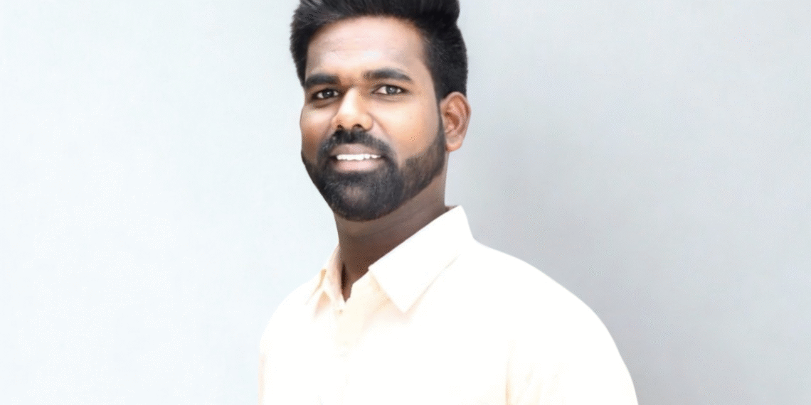 గ్రామ సేవకే అంకితం.. యువతకు ఆదర్శం సురేష్ గోంగా!