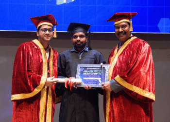 T-Hubలో ప్రసాద్ అవారికి AI గ్రాడ్యుయేషన్ పట్టా ప్రధానం
