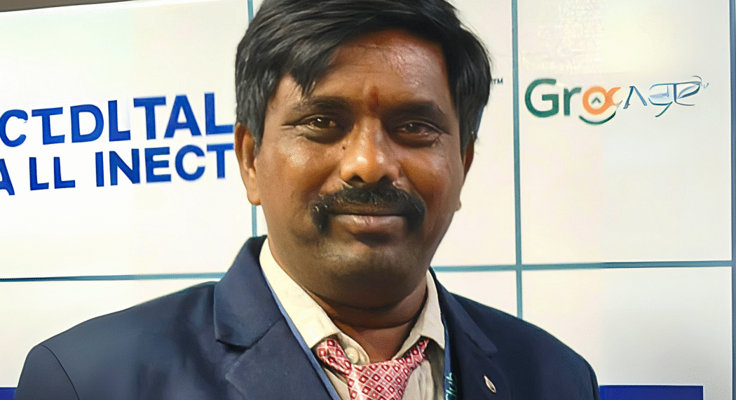 చిట్టీలతో పొదుపు.. భీమాతో అండ! సకినాల మహేష్ ఆర్థిక భరోసా