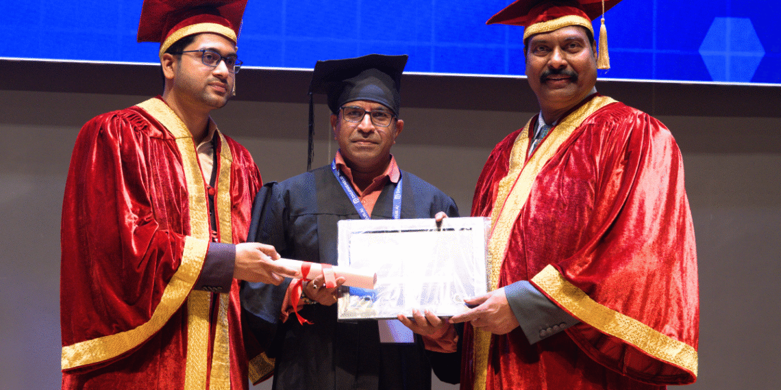 T-Hubలో బద్రి దేవేందర్ యాదవ్‌కు AI గ్రాడ్యుయేషన్ పట్టా ప్రధానం