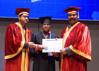 T-Hubలో బద్రి దేవేందర్ యాదవ్‌కు AI గ్రాడ్యుయేషన్ పట్టా ప్రధానం