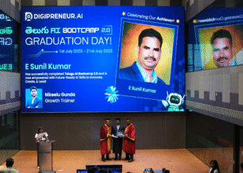 T-Hubలో ఎస్లవాత్ సునీల్ కుమార్‌కు AI గ్రాడ్యుయేషన్ పట్టా ప్రధానం