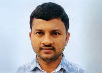 డిజైనింగ్‌లో నైపుణ్యం.. యోగాలో ప్రావీణ్యం బహుముఖ ప్రజ్ఞతో రాణిస్తున్న ఆత్మకూరి నాగేశ్వరరావు