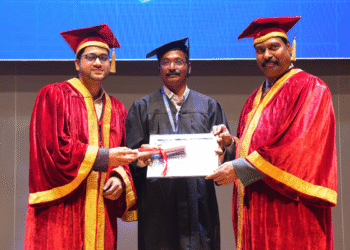 T-Hubలో వుండవల్లి నాగేశ్వరరావుకు AI గ్రాడ్యుయేషన్ పట్టా ప్రధానం