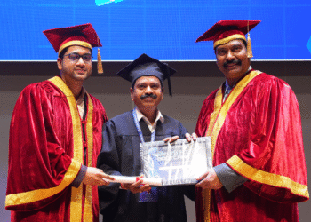 T-Hubలో పులి నరహరికి AI గ్రాడ్యుయేషన్ పట్టా ప్రధానం