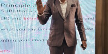 మైండ్ పవర్ అన్‌లిమిటెడ్ వర్క్‌షాప్‌లో అద్భుత స్పందనకోచ్ నరేంద్ర ఆధ్వర్యంలో హైదరాబాద్‌లో తొలి రోజు ఘనవిజయం సాధించింది